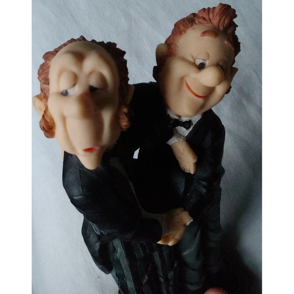 Miko James and Friend Butler Wine Balance Bottle Holder 1990's 10